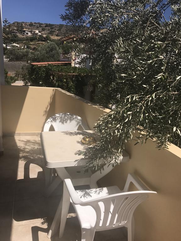 Vrisi Apartments & Villa Pitsidia Eksteriør billede